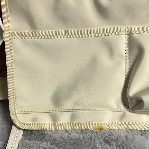 Kate Spade New York Cream Tote Bag - Picture 13 of 16